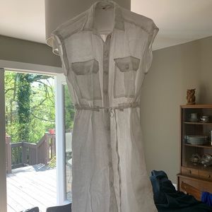 Sleeveless button up dress